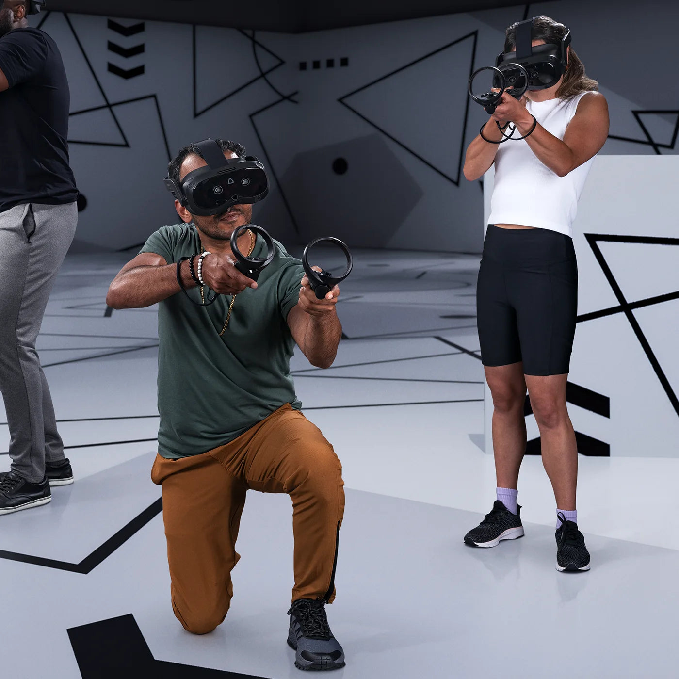 VIVE Focus Vision en salle d'arcade VR (LBE)