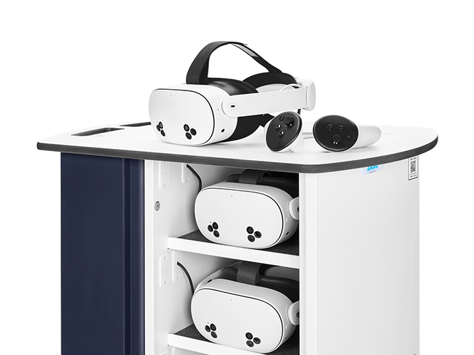 Zioxi onView2 — Détail étagère chariot 10 casques VR avec contrôleurs
